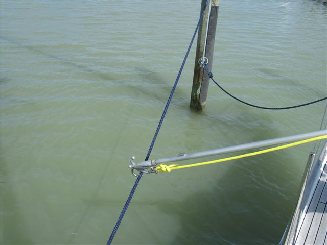 [Immagine: 2010920225229_gancio per boa 008.jpg]